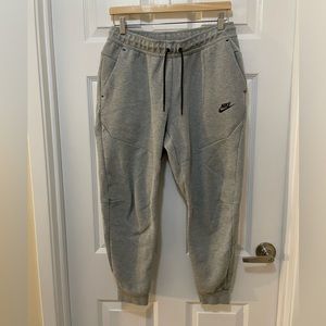 Men’s Grey Nike Tech Fleece Pants
